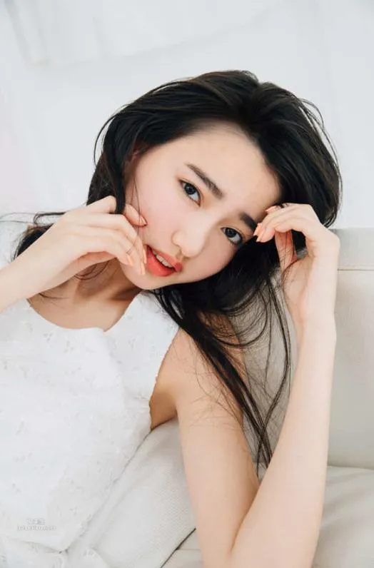 黒木麗奈- 2018年日本周刊雜志寫真 10