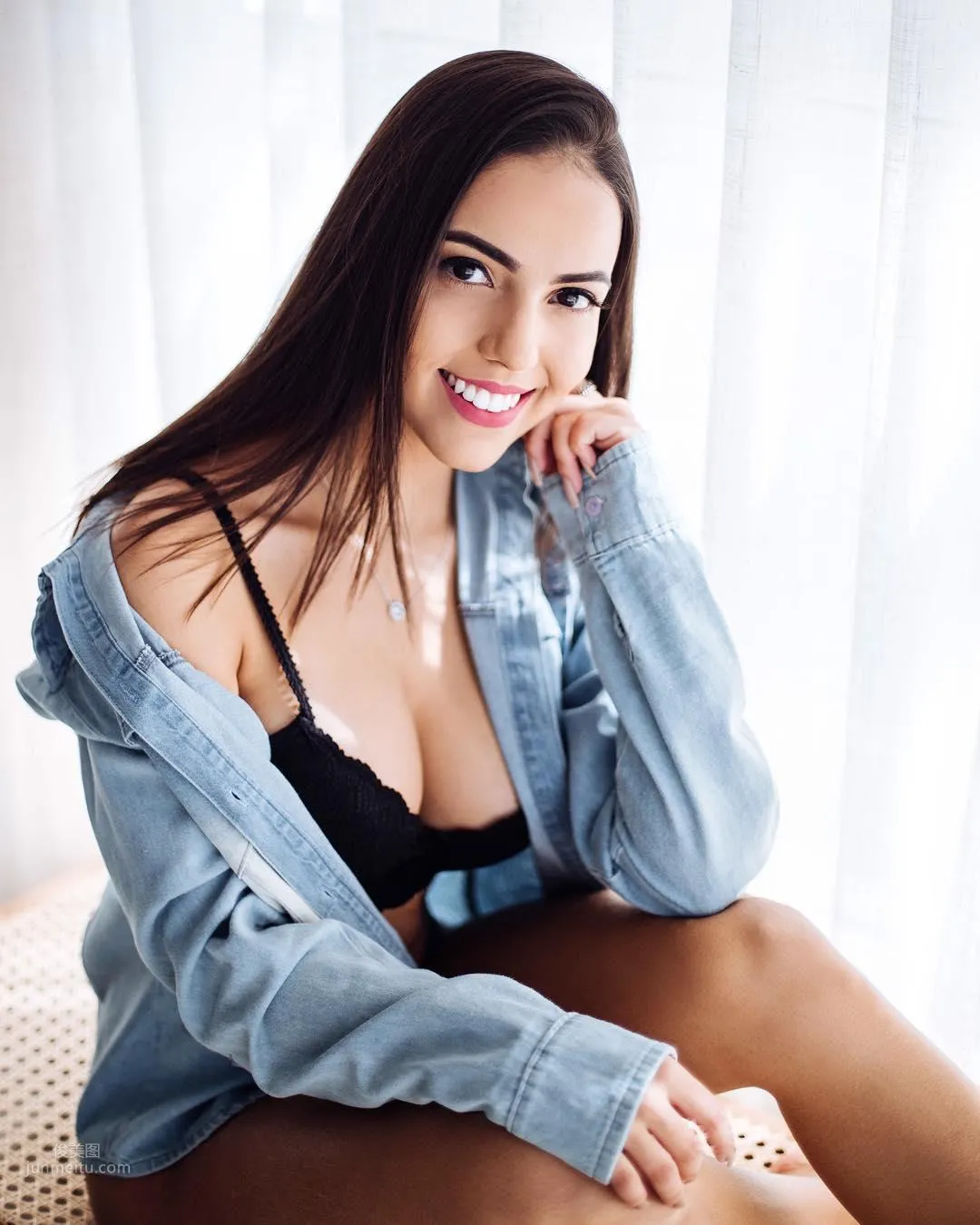 Victoria Passos- 巴西很潮濕 甜笑好身材 18