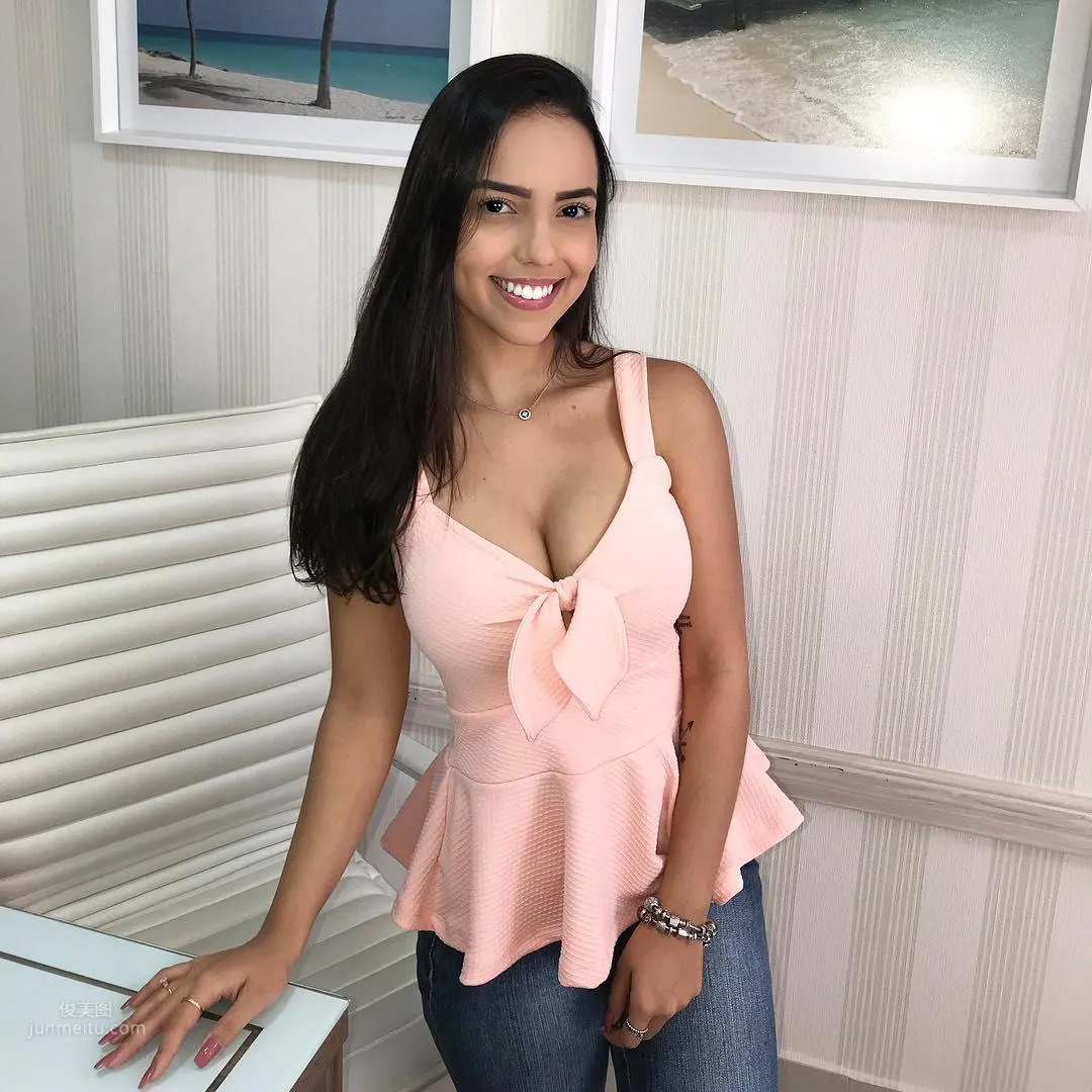 Victoria Passos- 巴西很潮濕 甜笑好身材 17