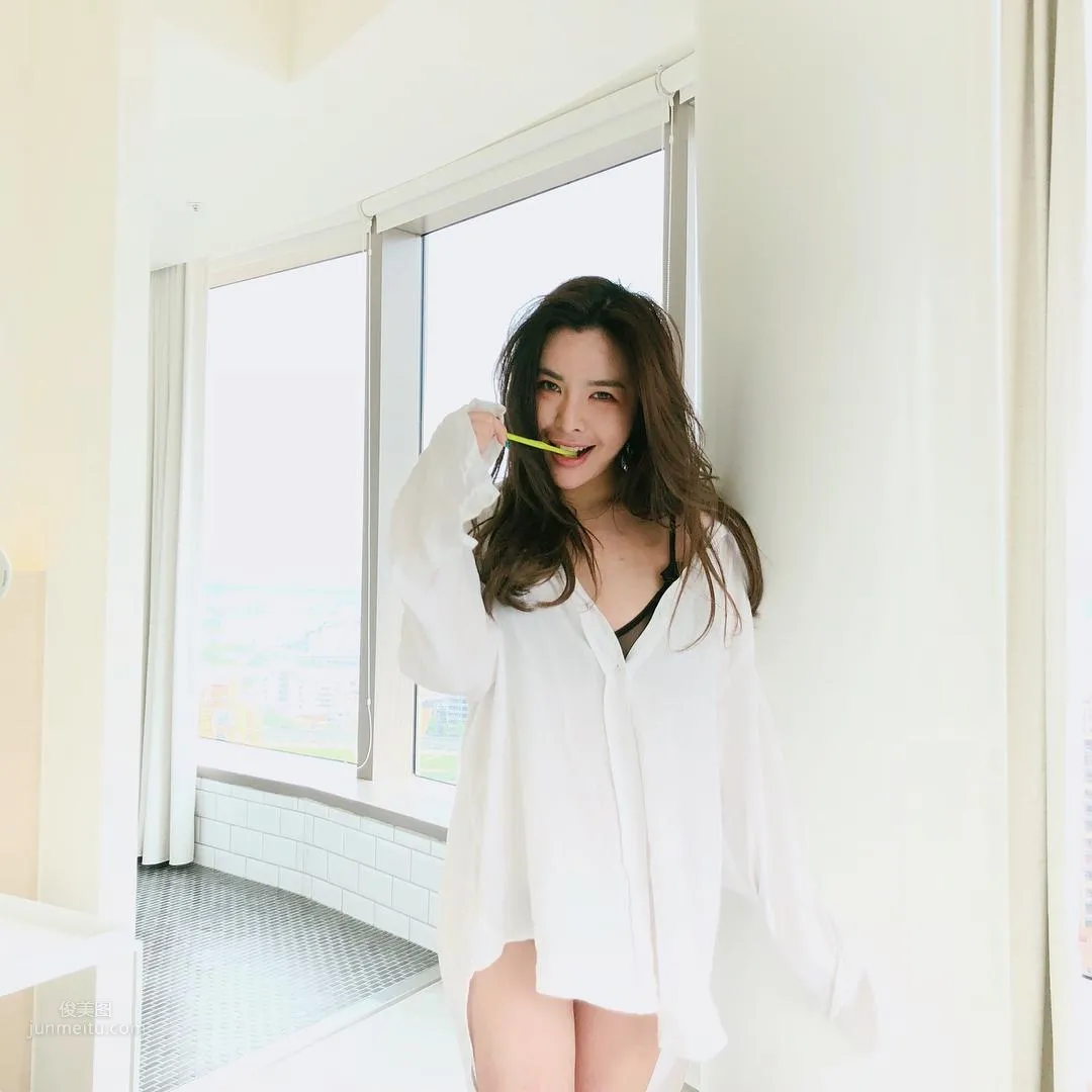 Rain-a- 台湾正妹内裤老板娘私房照_38