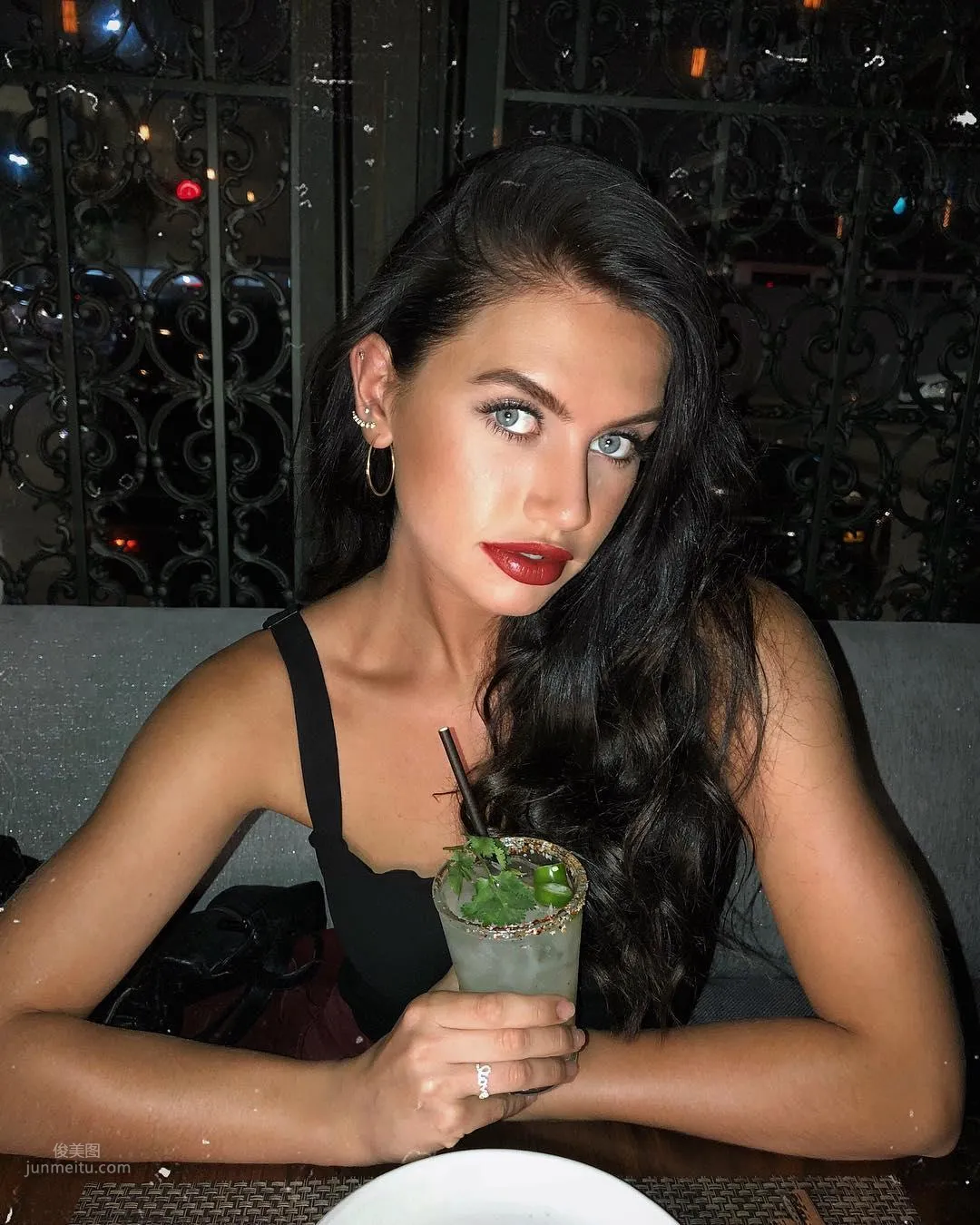 Caley-Rae Pavillard- 德藝雙馨美人比基尼照 19