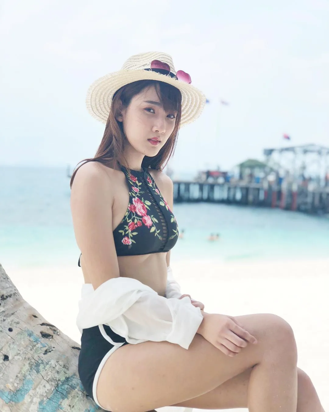 JaQuee- 大馬正妹緊身路線好誘人 15