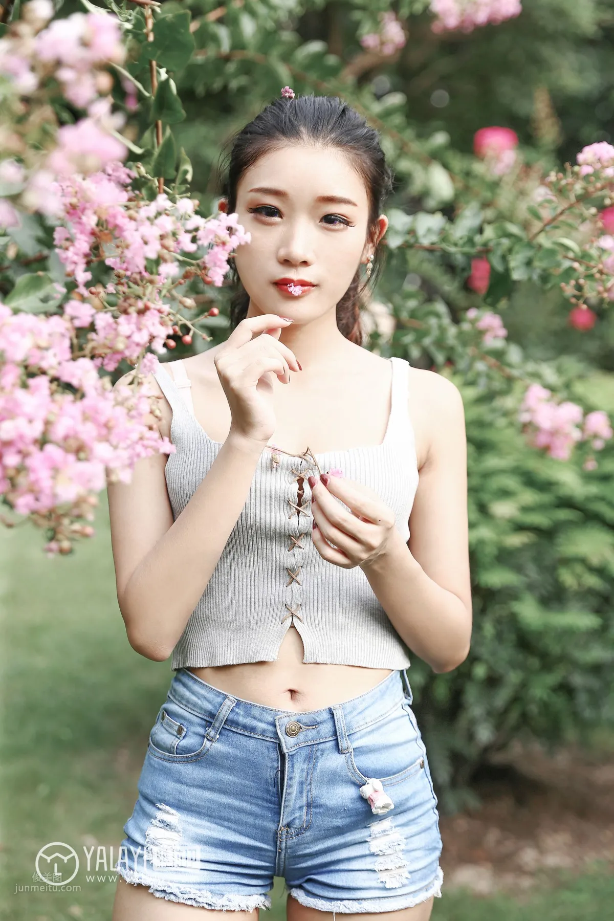 兔洱- [YALAYI雅拉伊] Y026《花兒少女》 16