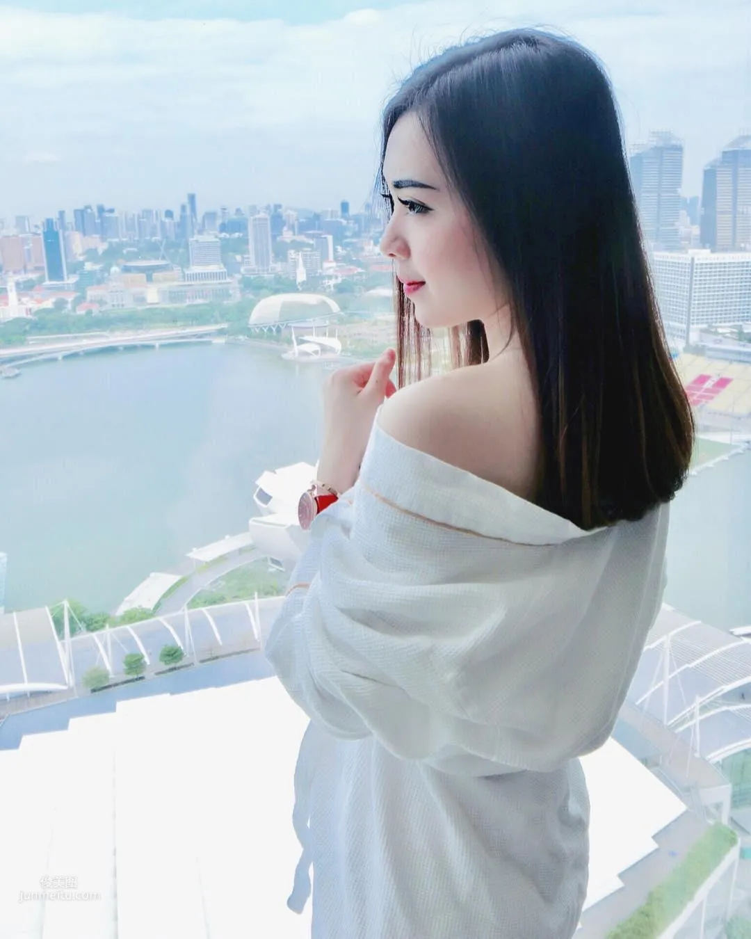 亞航正妹空姐Mabel Goo，偷拍照網絡瘋傳意外爆紅 13