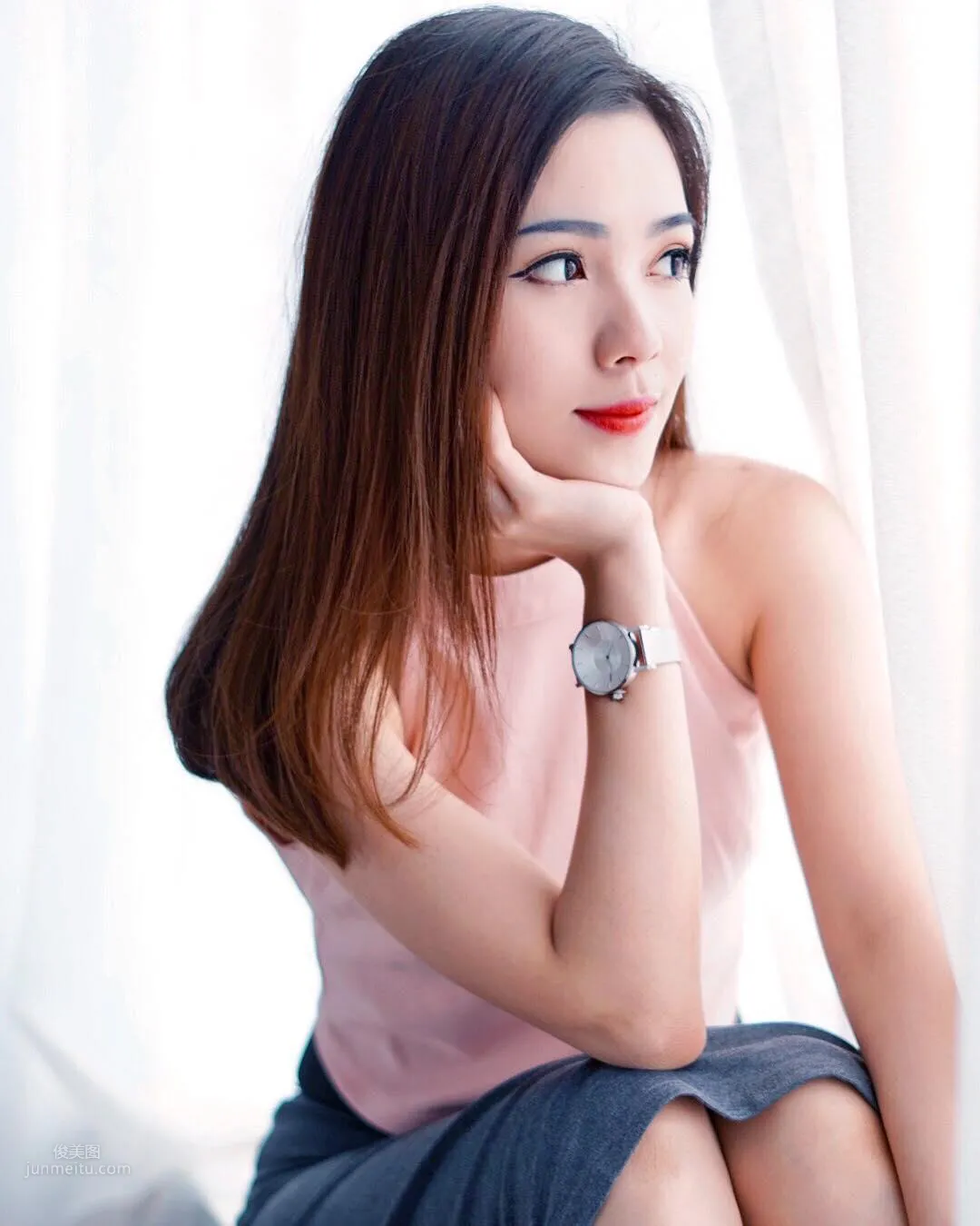 亞航正妹空姐Mabel Goo，偷拍照網絡瘋傳意外爆紅 2