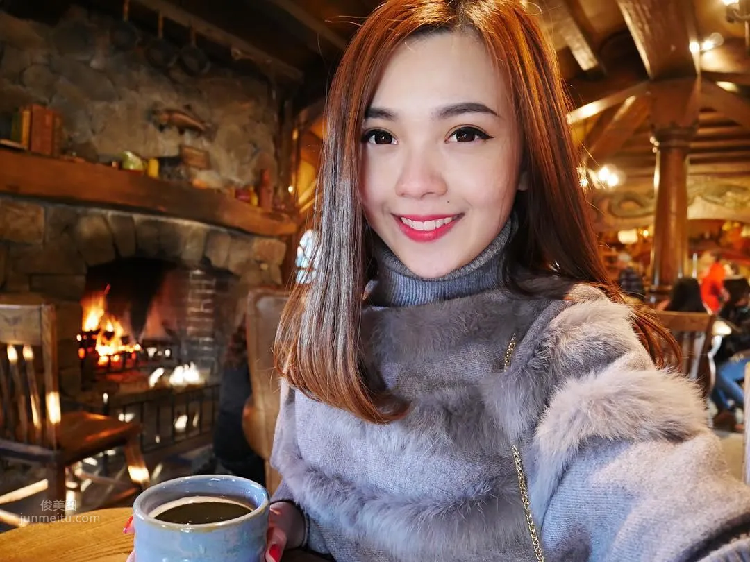 亞航正妹空姐Mabel Goo，偷拍照網絡瘋傳意外爆紅 29