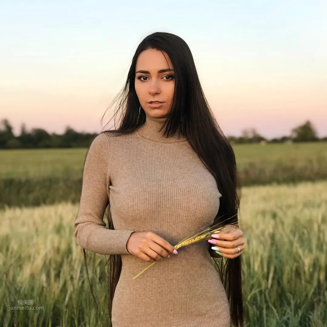 Helga Lovekaty- 俄羅斯最具殺傷力的嫩模 38