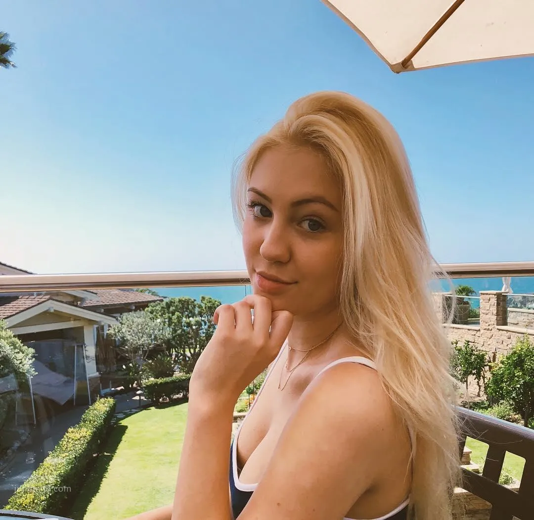 Ava Sambora- 甜美可愛的清新正妹 32