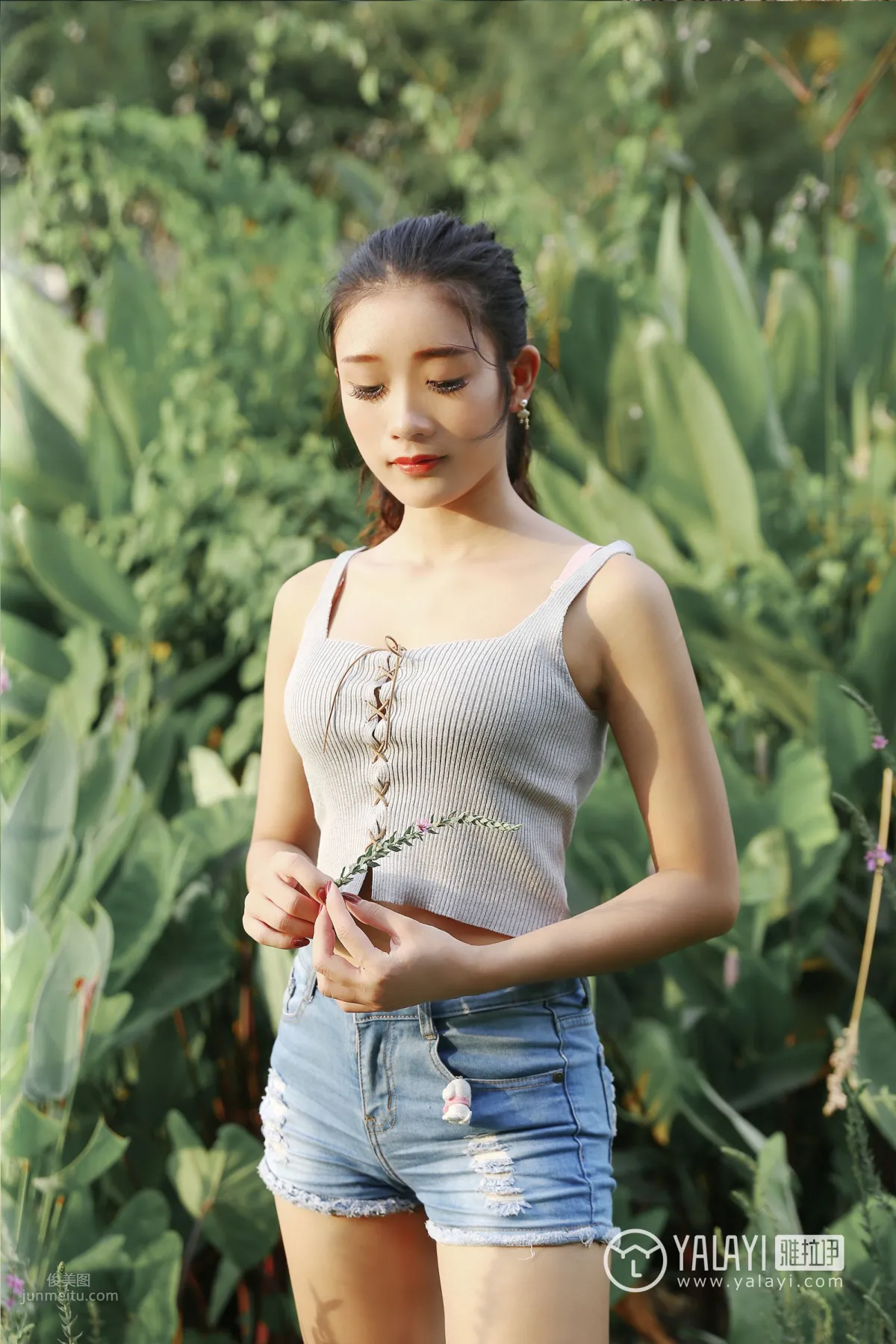 兔洱- [YALAYI雅拉伊] Y026《花兒少女》 33
