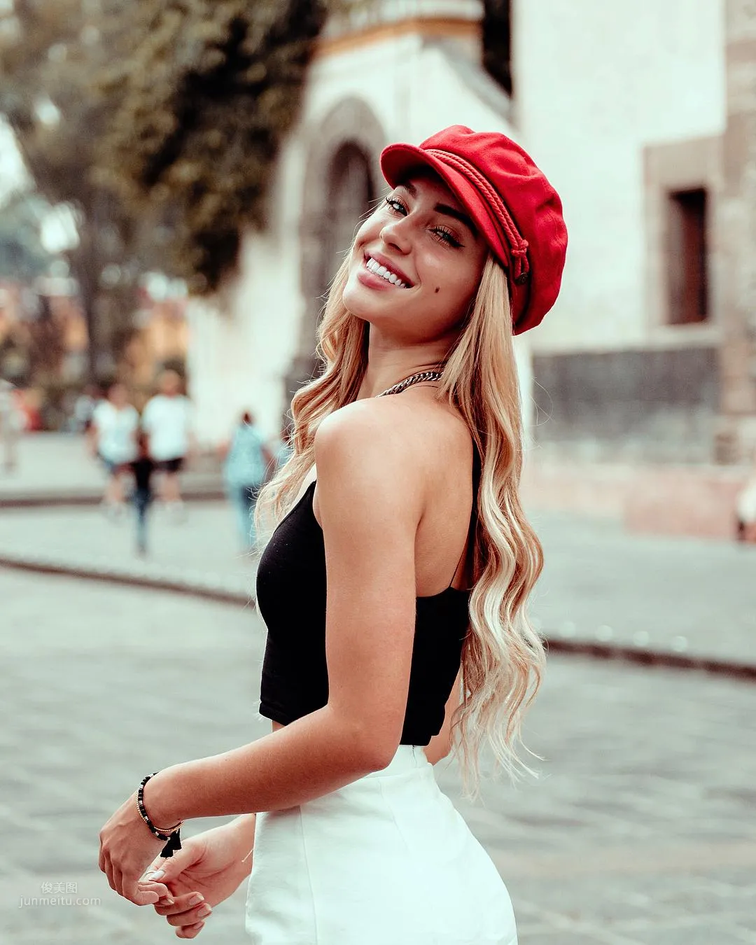 运动宝贝Charly Jordan，年半暴增一百万Fans_6