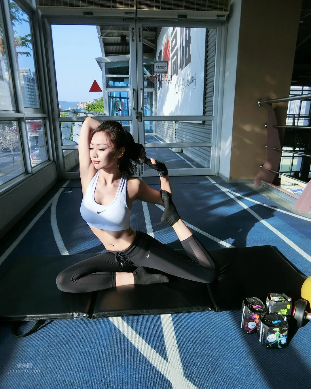 吴岱羚- 女神级舞蹈老师真材实料的前凸后翘_27