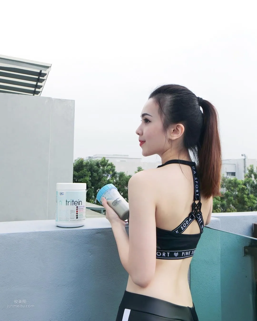亞航正妹空姐Mabel Goo，偷拍照網絡瘋傳意外爆紅 8