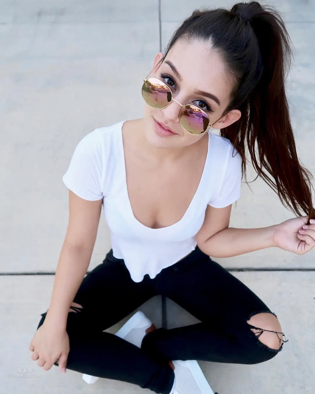 Natalie Gibson- 甜美火辣啦啦隊員 39