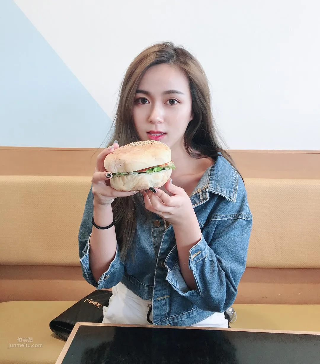 大馬正妹Zacklyn Lee 最新ins社交媒體圖片 38