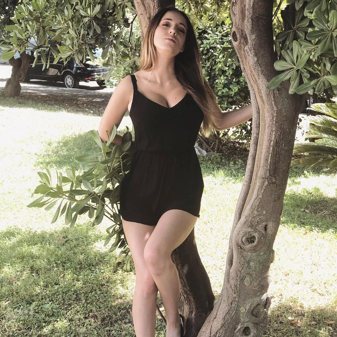 Martina Finocchio- 意大利肉彈辣妹 17