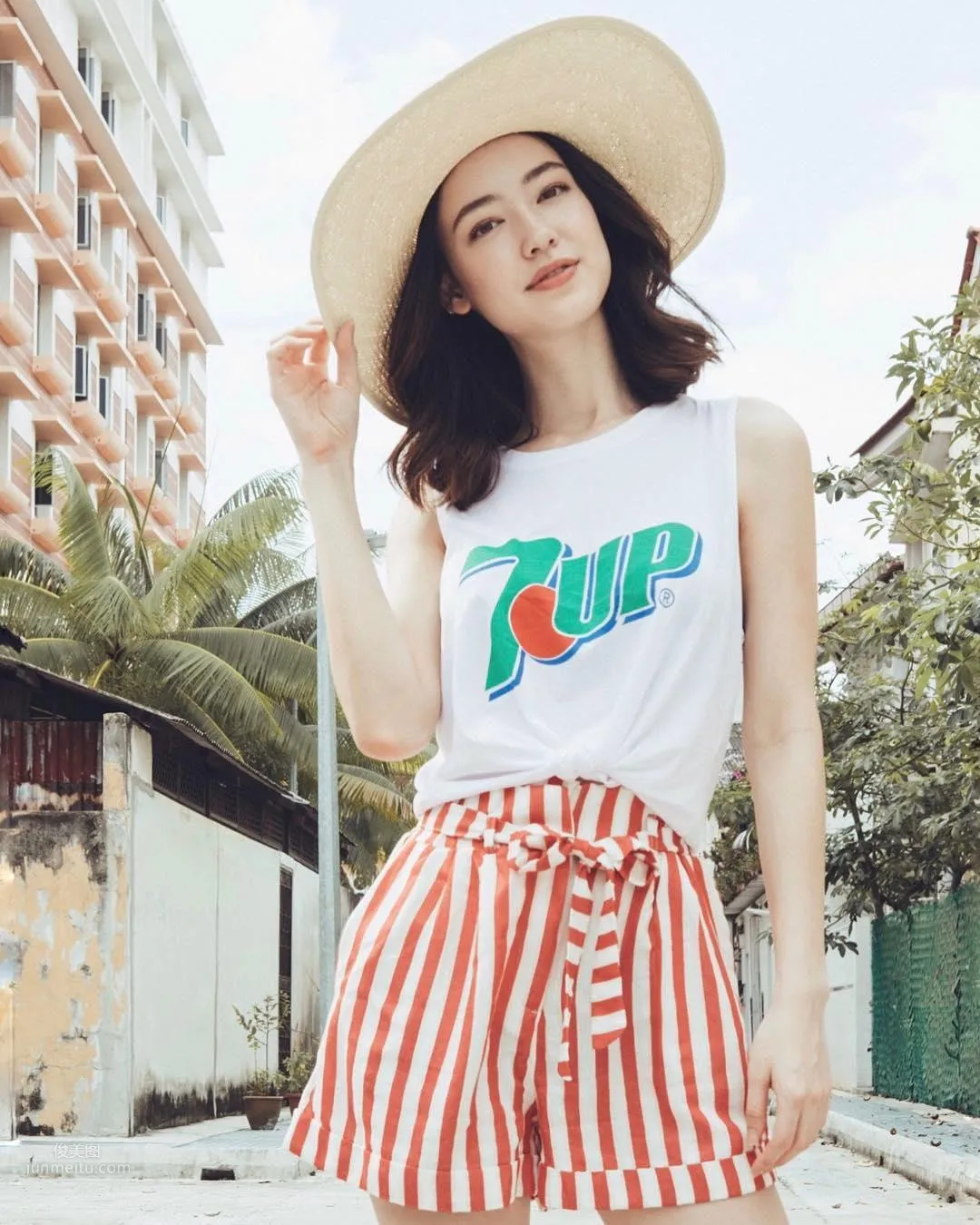 智欣(Fiona Fussi)- Chanel的御用红人素颜美照_23
