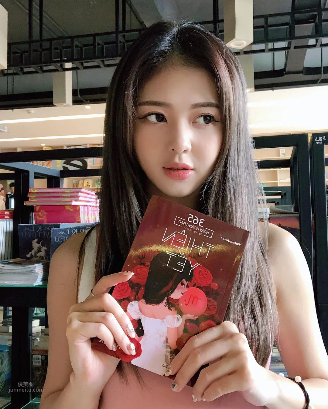 Liz Kim cương- 超可爱越南歌手_16
