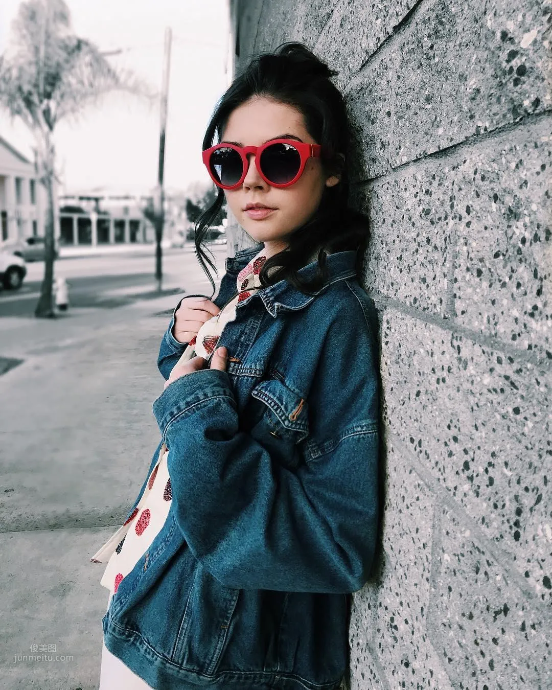 Elise Trouw- 全能型美女歌手也有顔值 14
