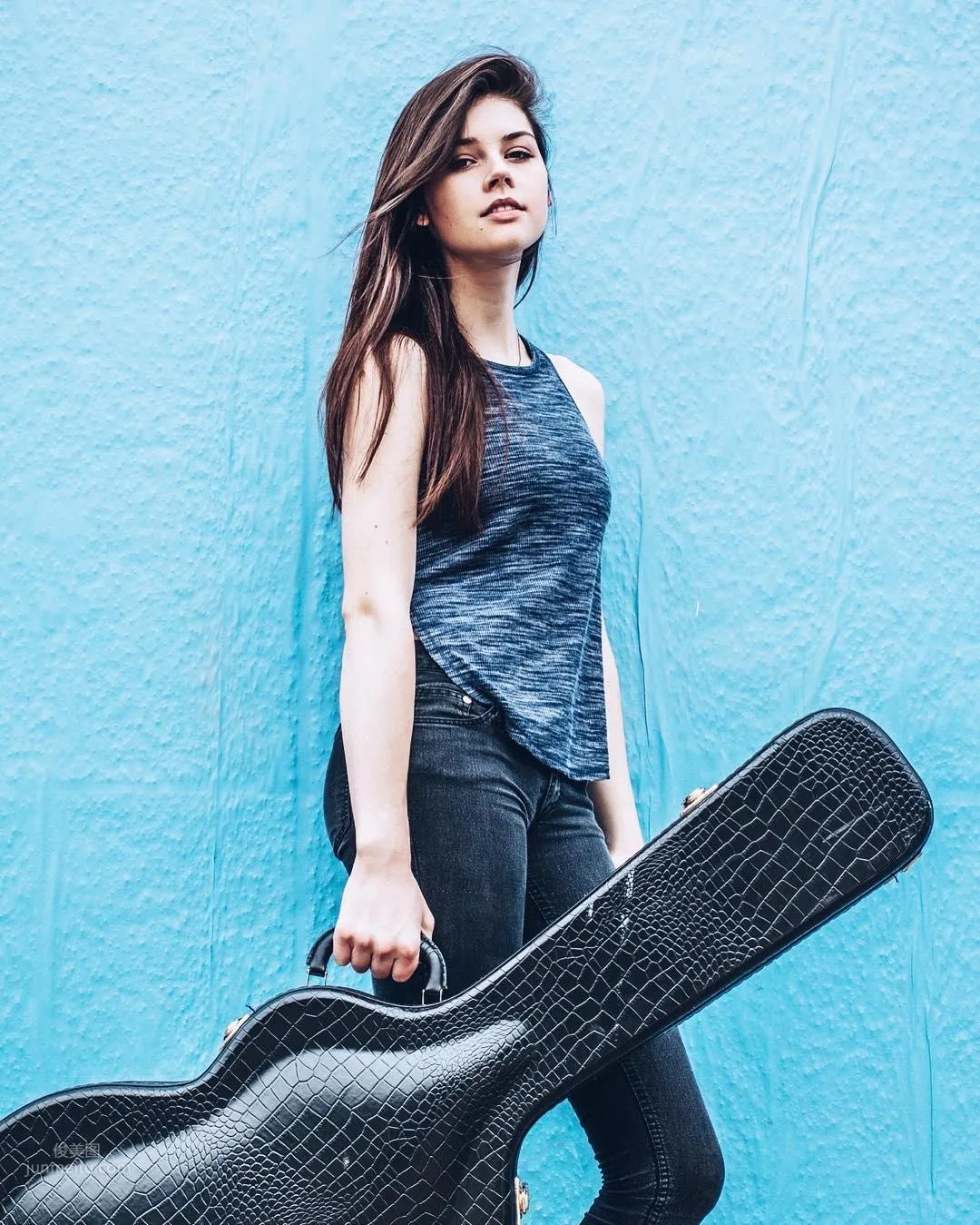 Elise Trouw- 全能型美女歌手也有顔值 6