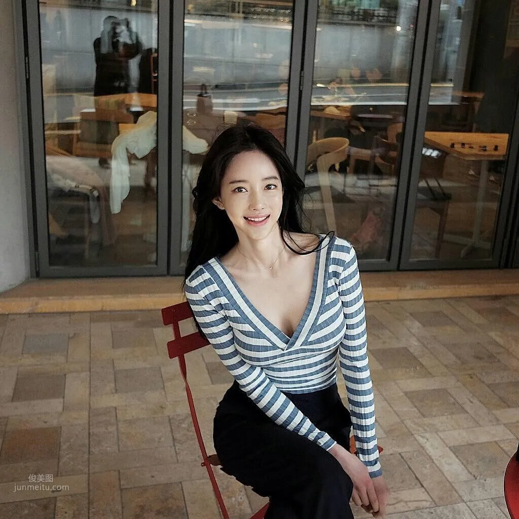 Ban Seo Jin- 南韓9頭身美腿美人兒 8