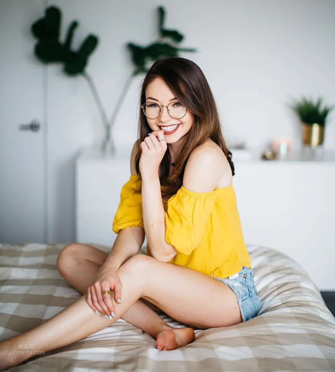 Meredith Foster- 美妝達人私房照 17