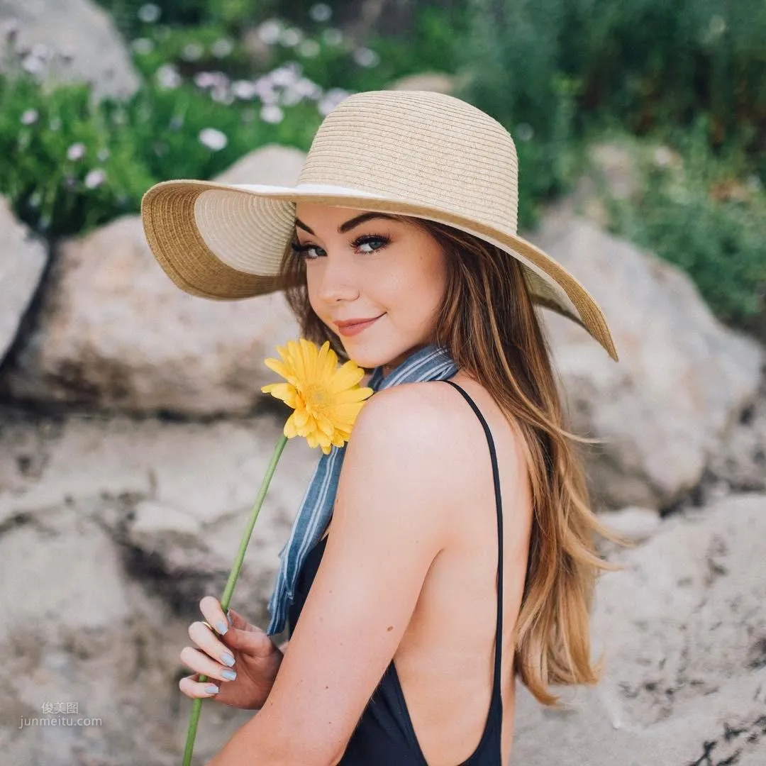 Meredith Foster- 美妆达人私房照_7