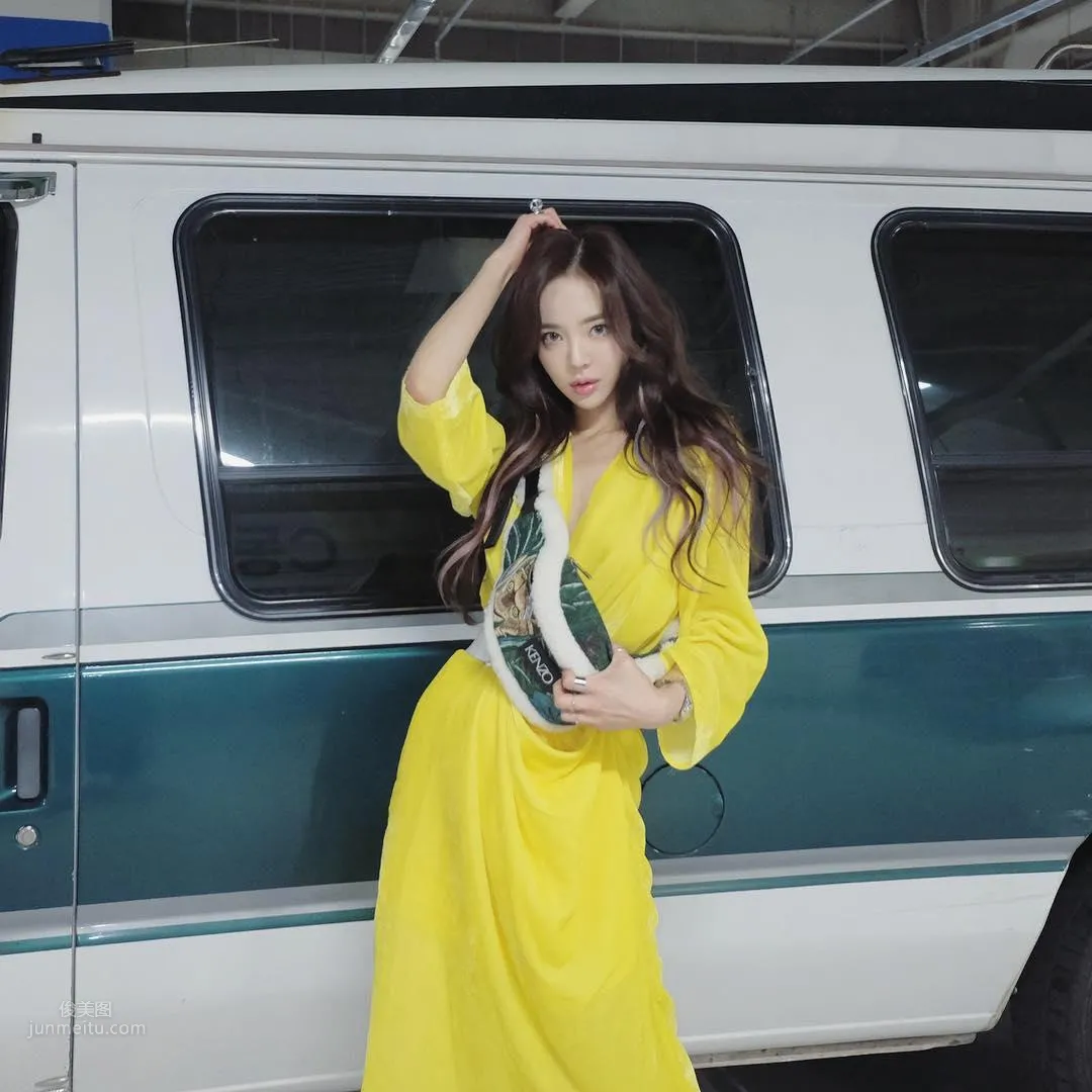 李妍和- 健美身材馬甲線 25