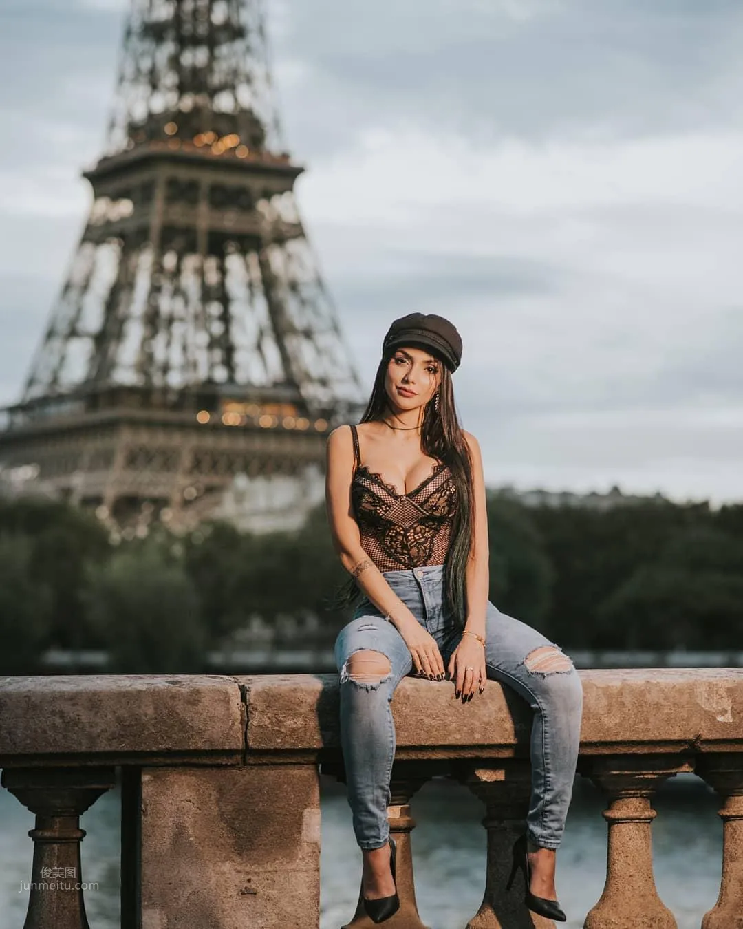 Nyvi Estephan- 巴西火辣電競主持 35
