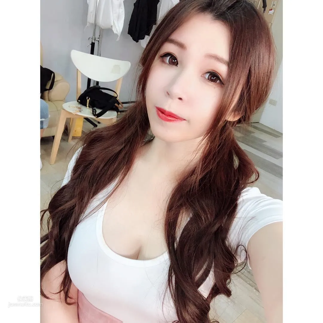 蔡憂憂- 長腿正妹直播主 12