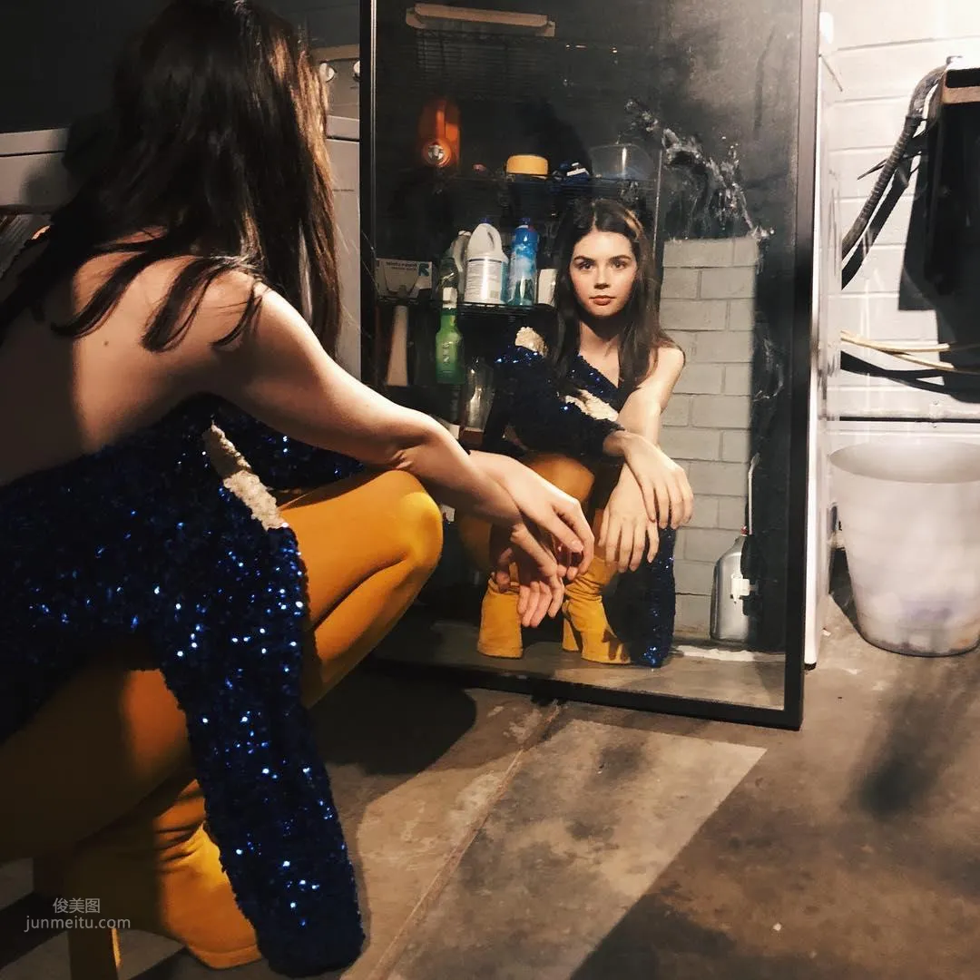 Elise Trouw- 全能型美女歌手也有顔值 24