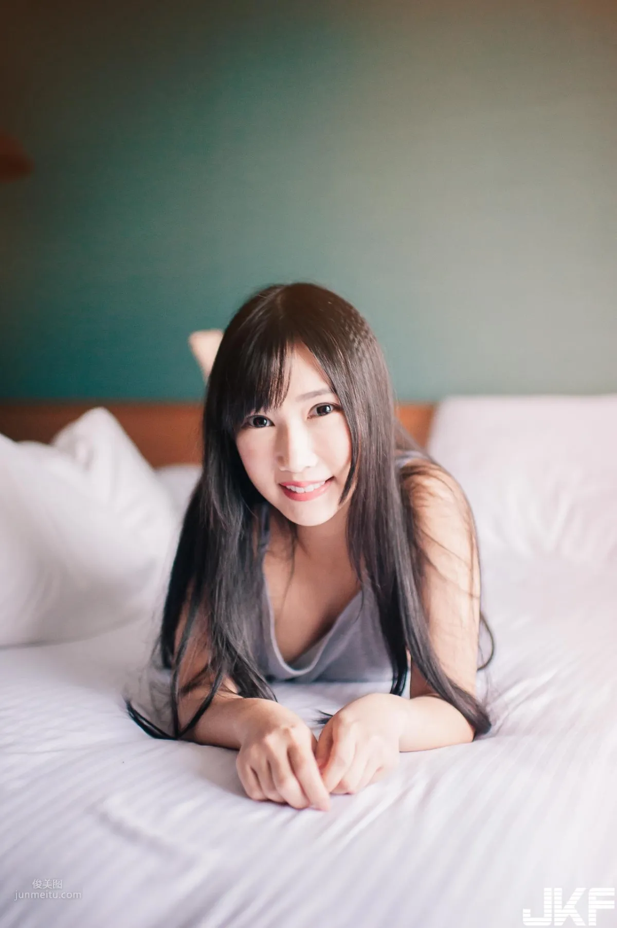 甜美正妹「又又」的青春美體，原汁原味女友感的誘惑之味！ 4