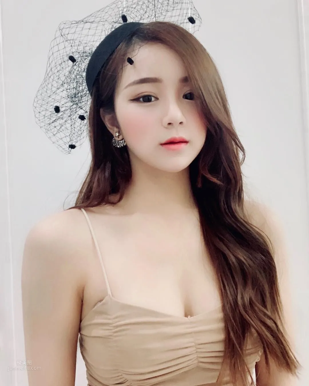 球場成名！越南美臀Thuy Tienn 38