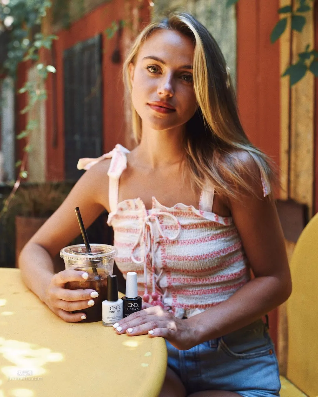 Charlotte McKee- 女友系正妹撩動心弦 22