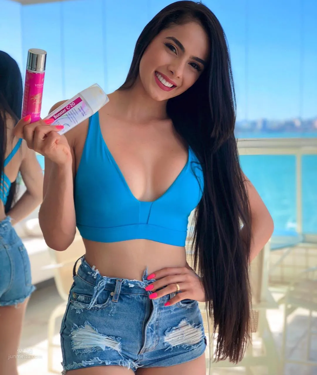 巴西主音Juliana Bonde，歌好聽人好看！ 16
