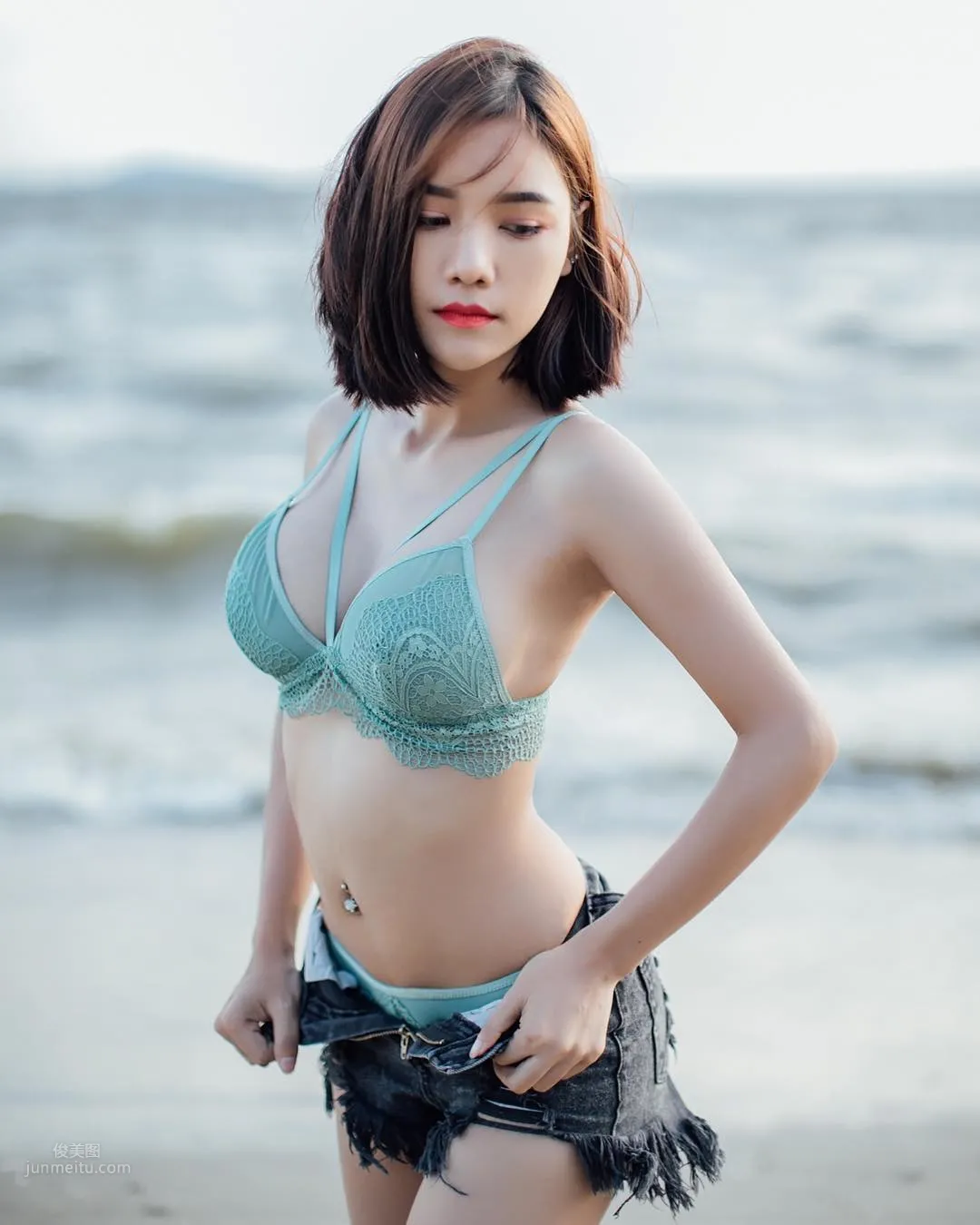 Waralee Kuanpradit- 原汁原味的泰妹 19
