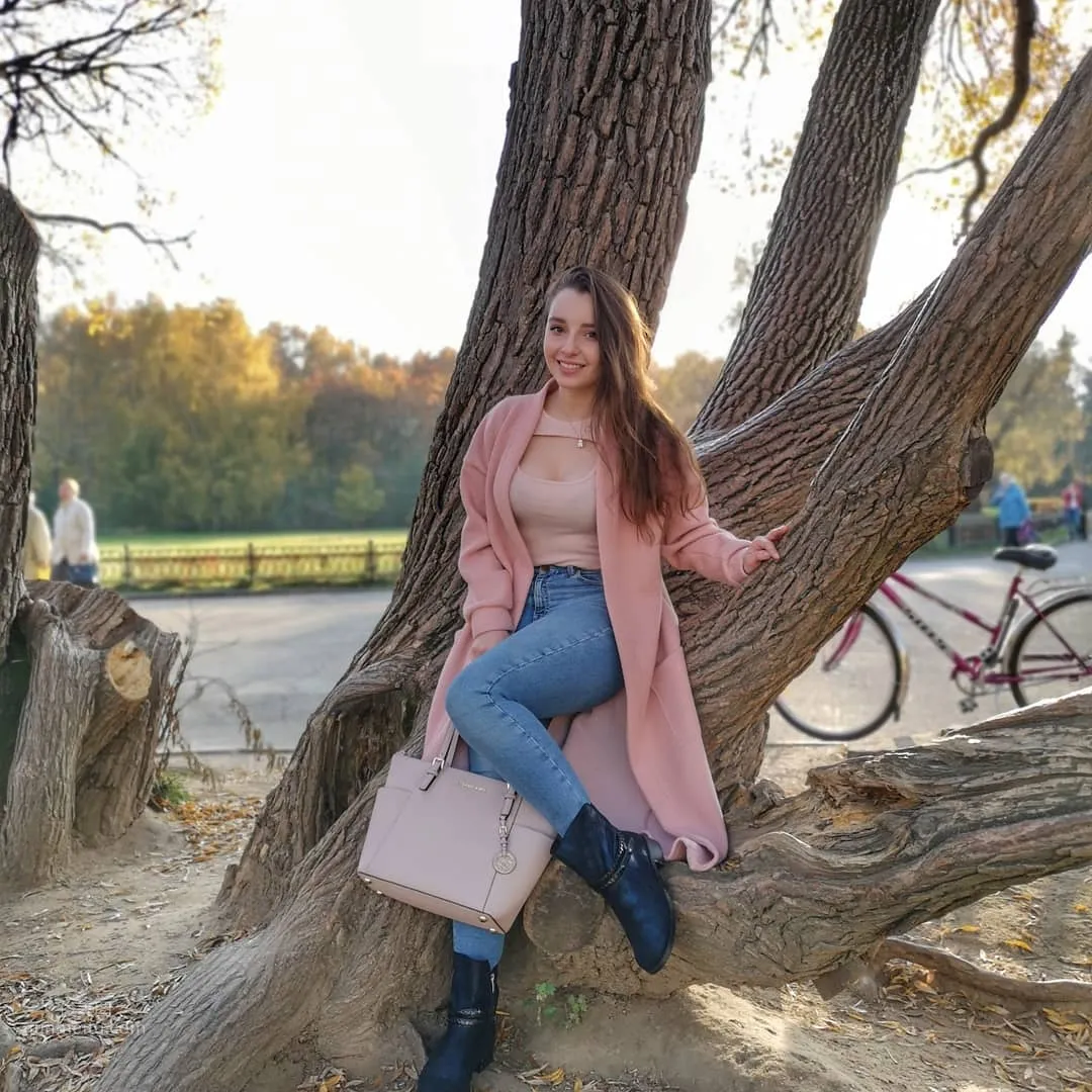 Elena Deligioz- 最清纯的俄罗斯女兵_12