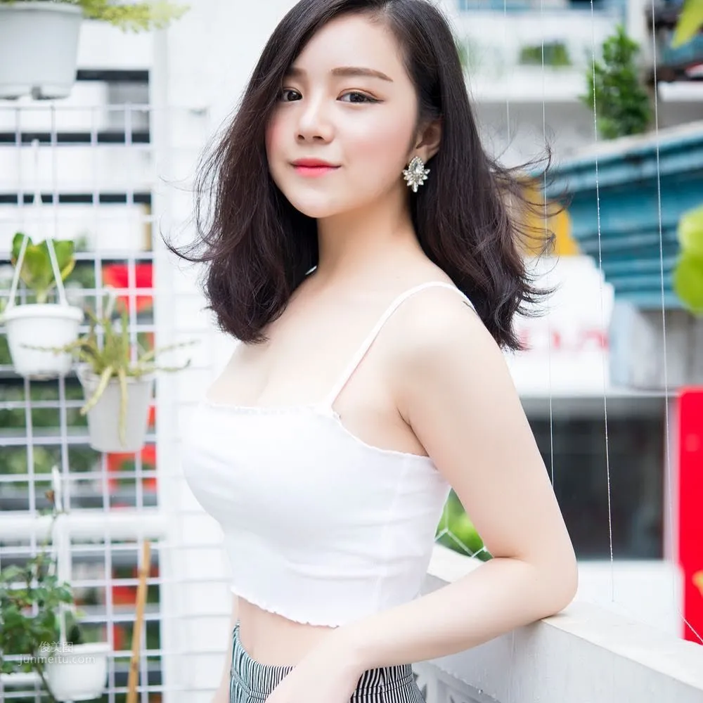 球場成名！越南美臀Thuy Tienn 42