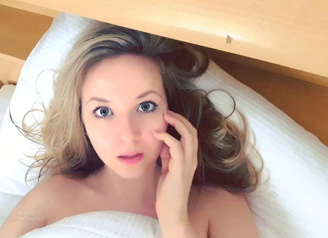 Valeriya Asmr- 喜歡玩牛奶的小姐姐 6
