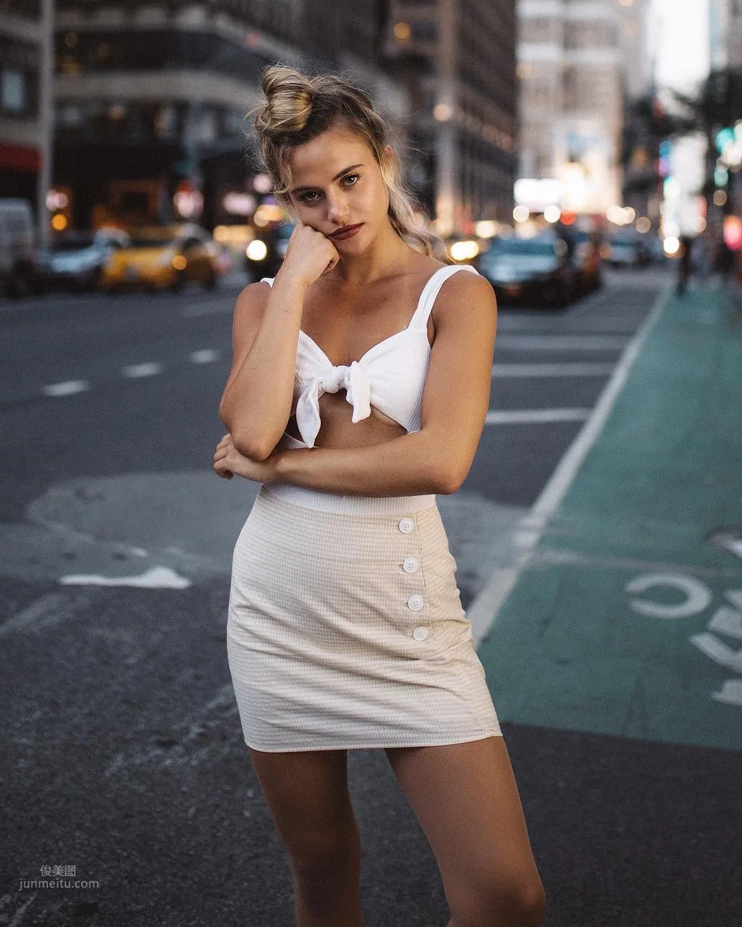 Charlotte McKee- 女友系正妹撩動心弦 18