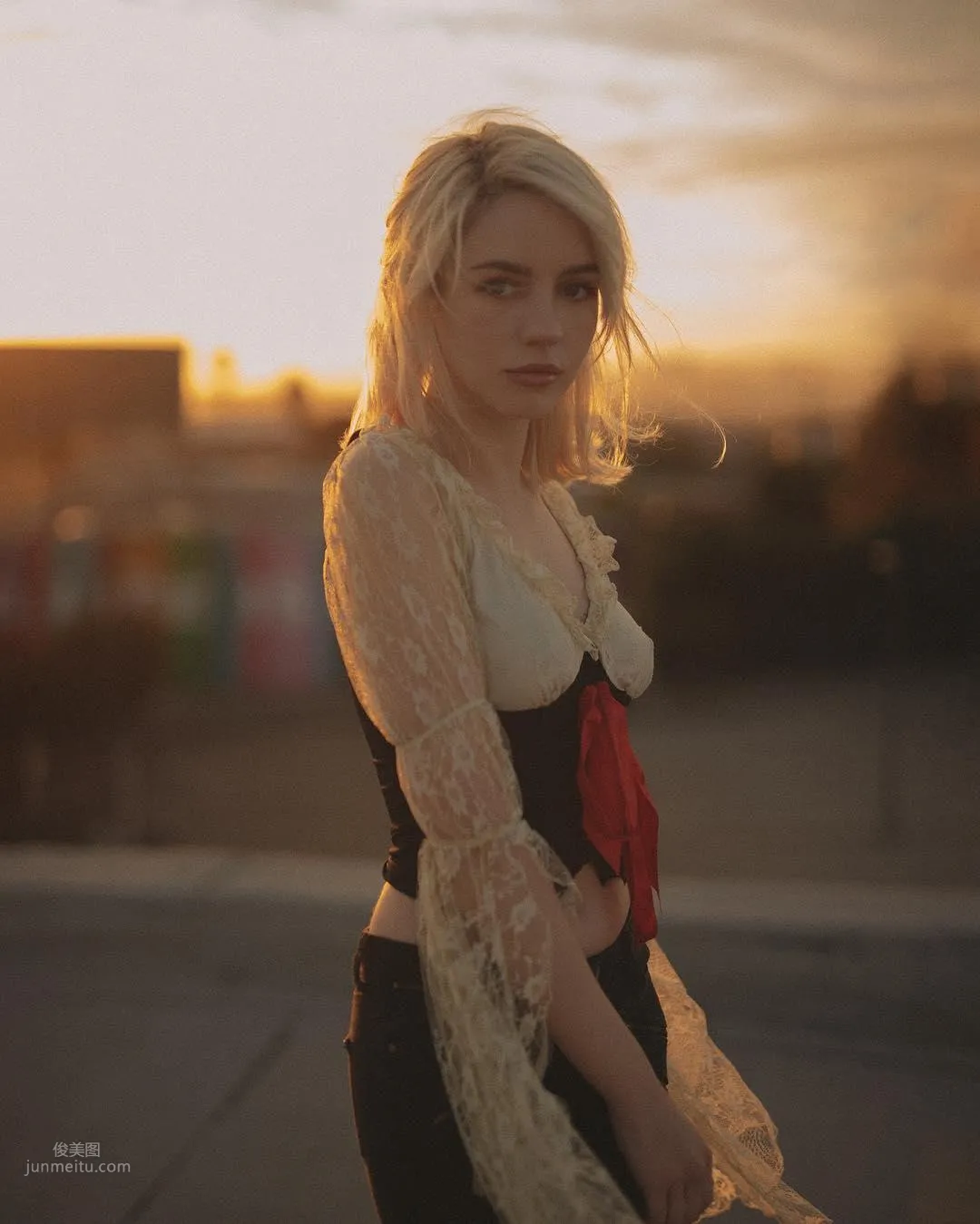 Haley Warr-天使正妹「魔性太強」不小心就上瘾了 23