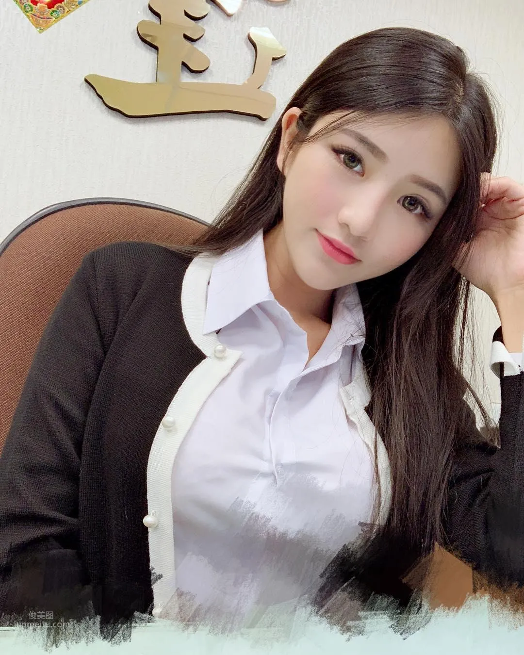 陳渺渺- 台灣火辣小隻馬OL正妹 22