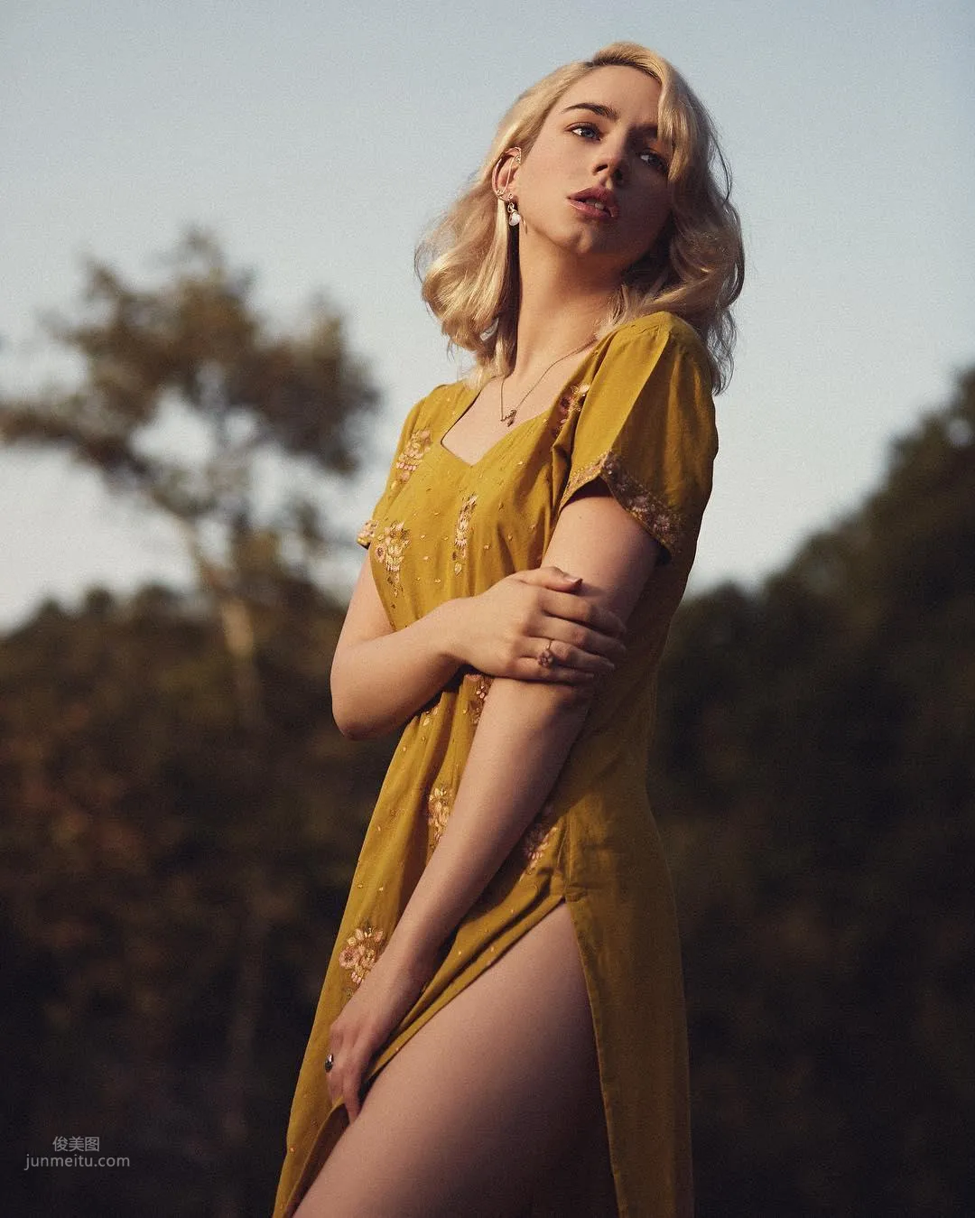 Haley Warr-天使正妹「魔性太強」不小心就上瘾了 25