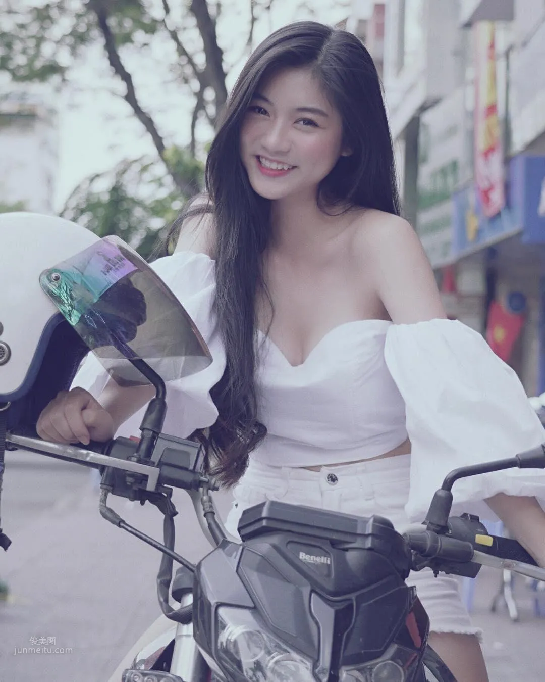 Nam Phuong- 越南好老婆vs青澀美少女 15