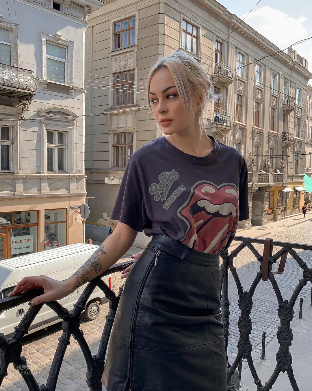 战斗民族妹子Марта 颜值高且身材火辣_24