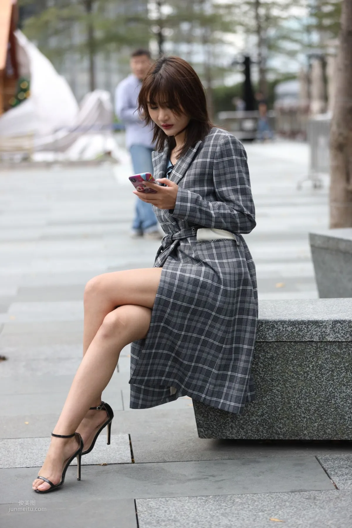 SOLO尹菲- 热裤高跟美女街拍原图_14