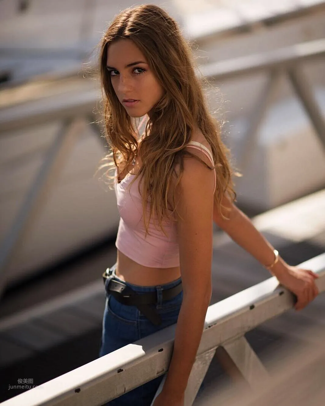 Emily Feld- 鄰家系女孩「清純x性感」大爆發 35
