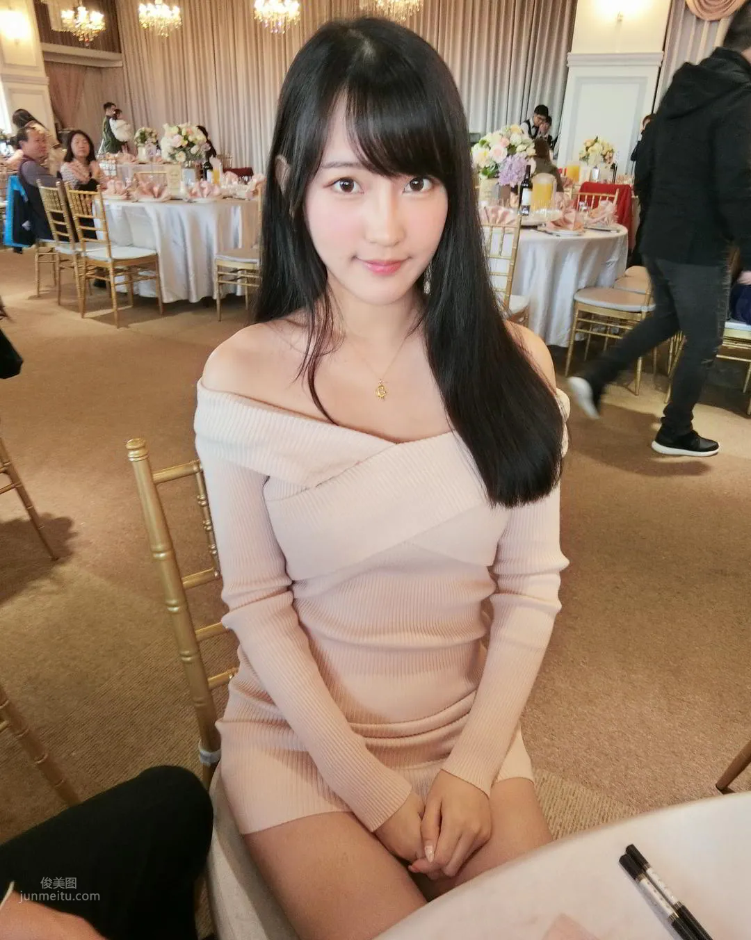 鄰家女孩依梨 不小心曝光神秘地帶 4