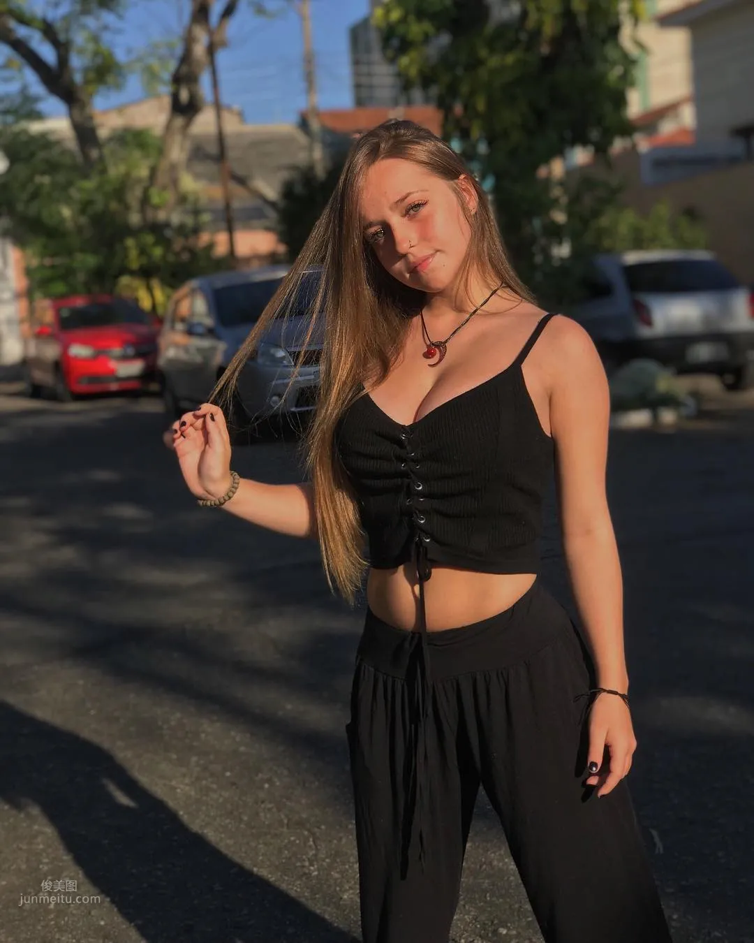 18歲巴西妹子Raphaella Bonaldi Sobral美照 22