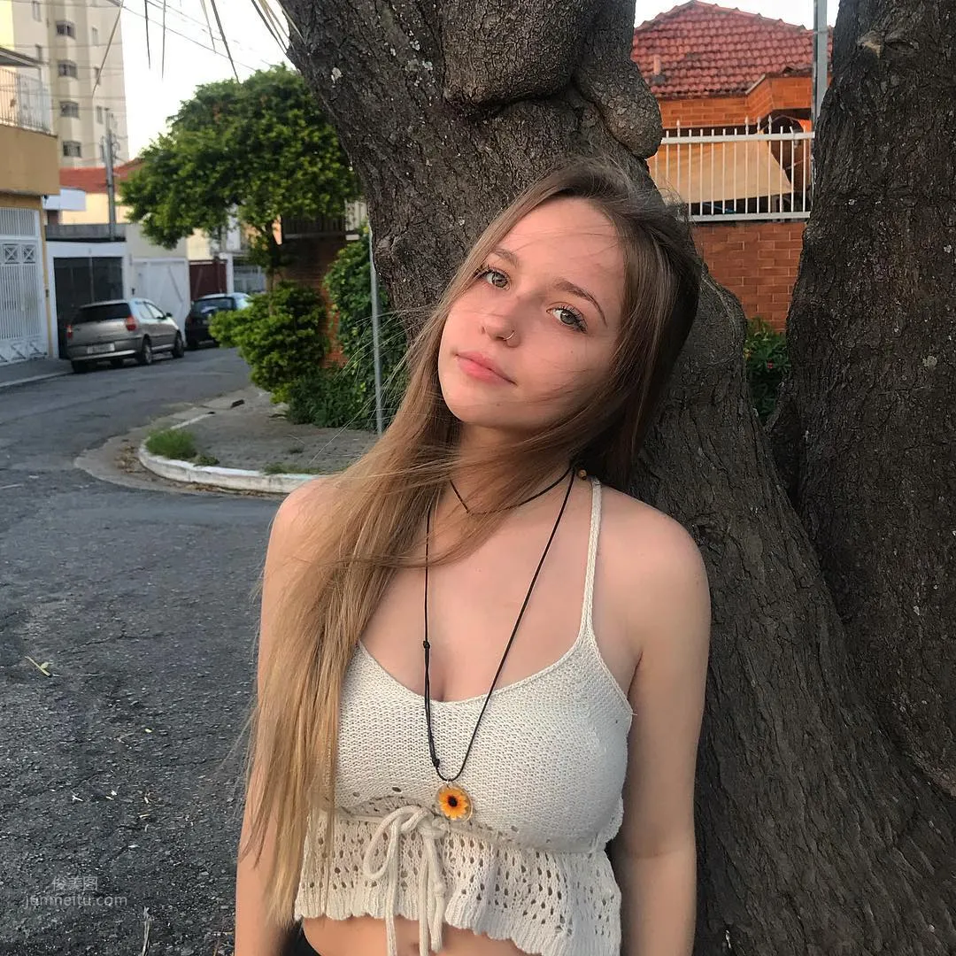 18歲巴西妹子Raphaella Bonaldi Sobral美照 30