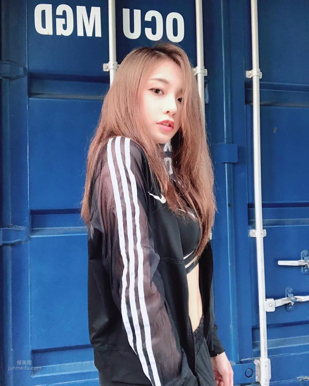 红豆饼女神萧卉君，气质美若天仙，惊现爆好身材_18